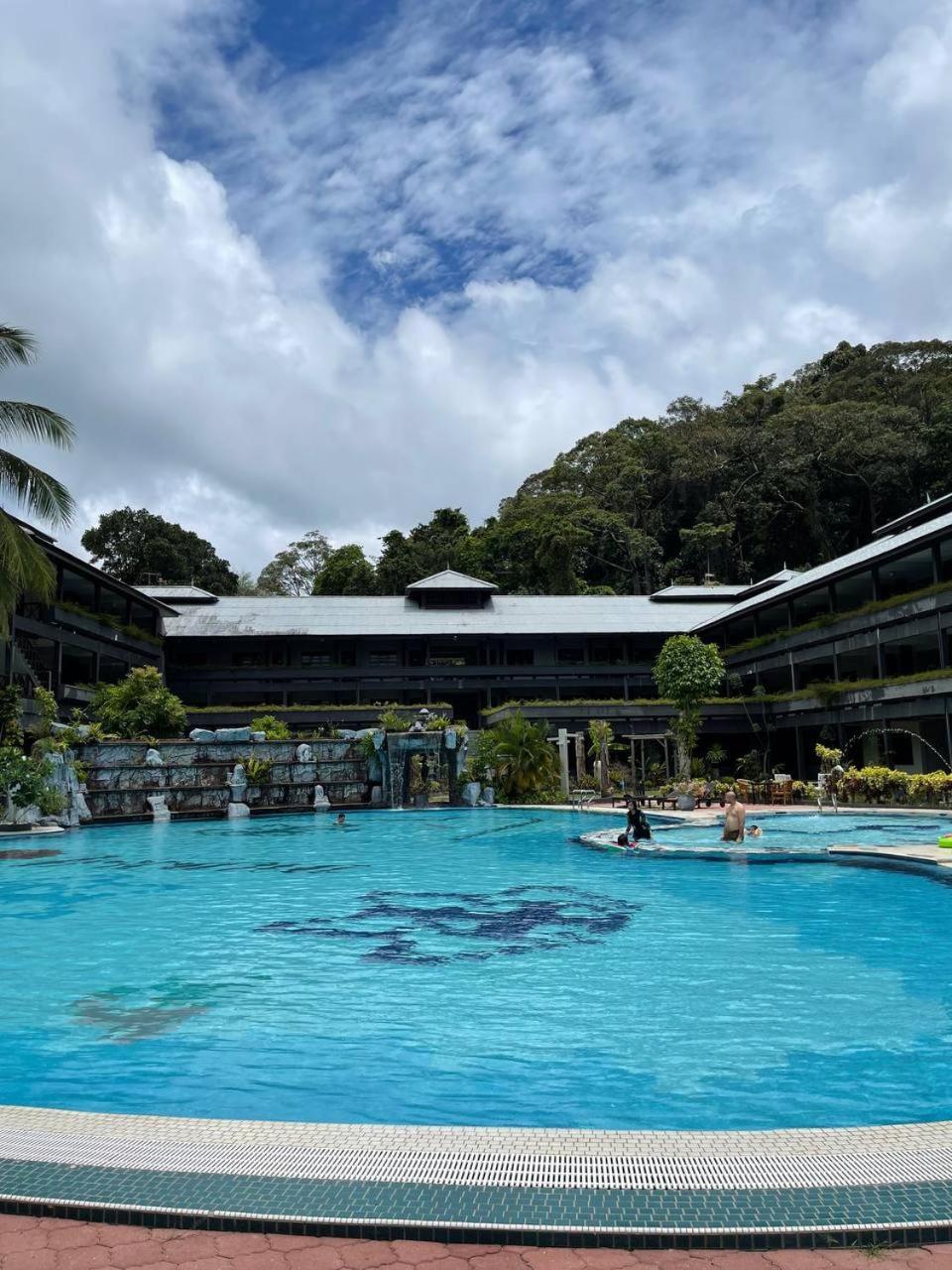 Beach Resort - Arwana Perhentian Besar Kampung Kuala Besut Dış mekan fotoğraf