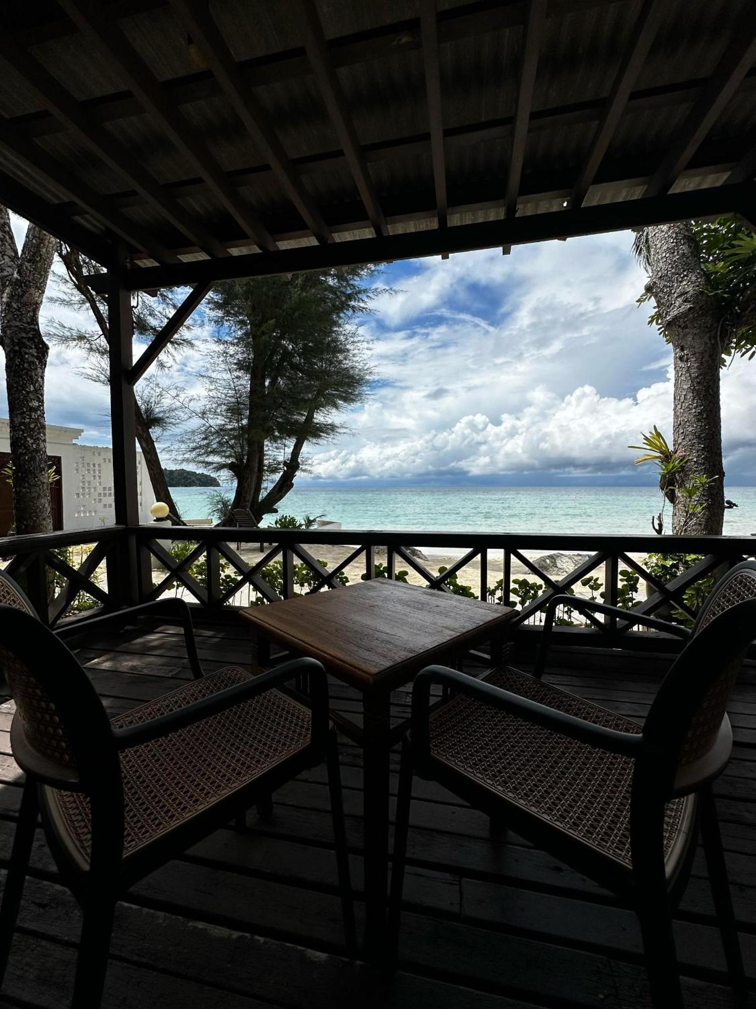 Beach Resort - Arwana Perhentian Besar Kampung Kuala Besut Dış mekan fotoğraf