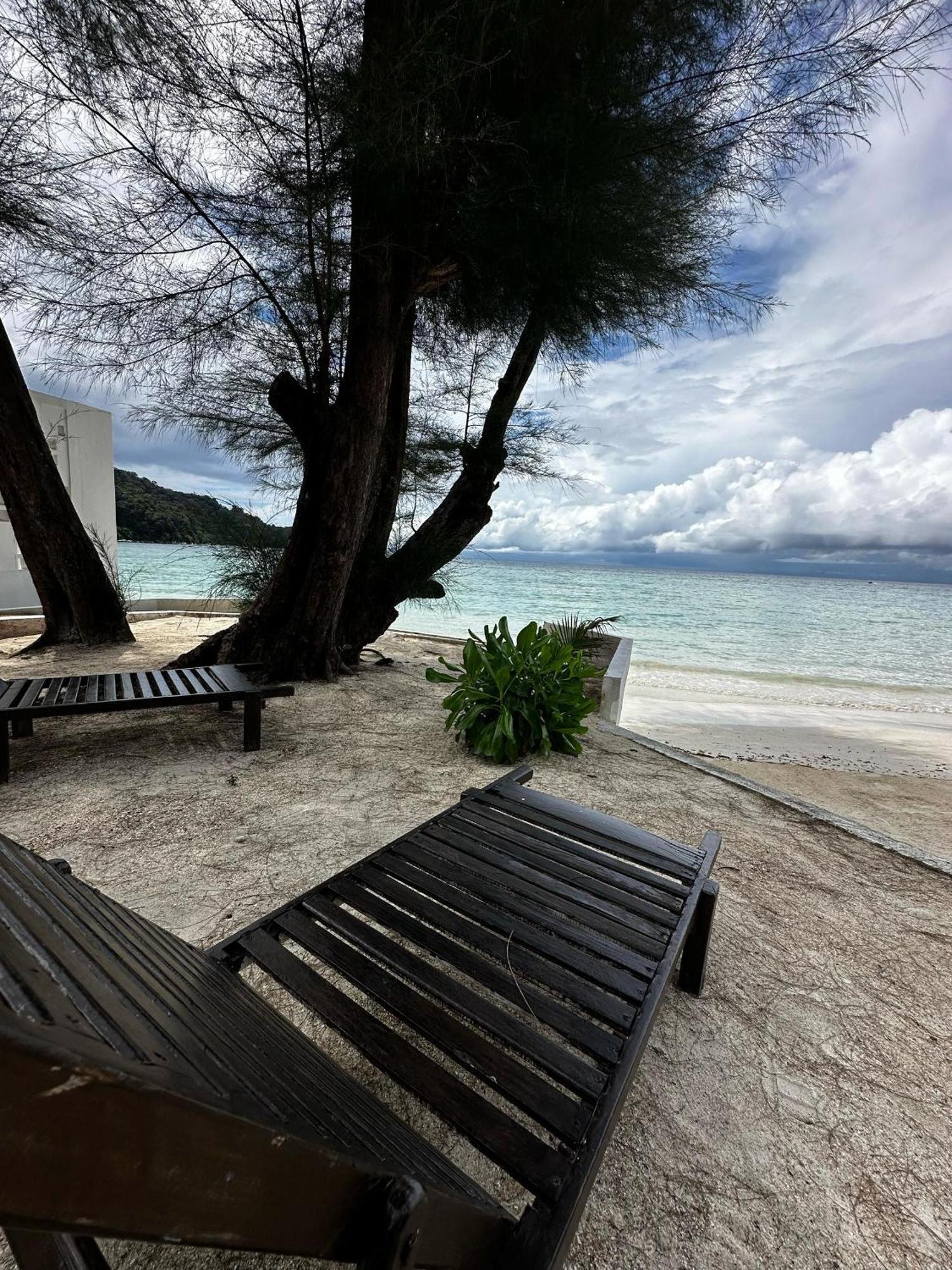 Beach Resort - Arwana Perhentian Besar Kampung Kuala Besut Dış mekan fotoğraf