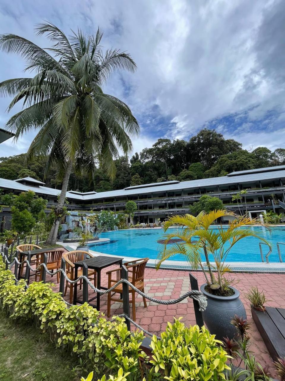 Beach Resort - Arwana Perhentian Besar Kampung Kuala Besut Dış mekan fotoğraf
