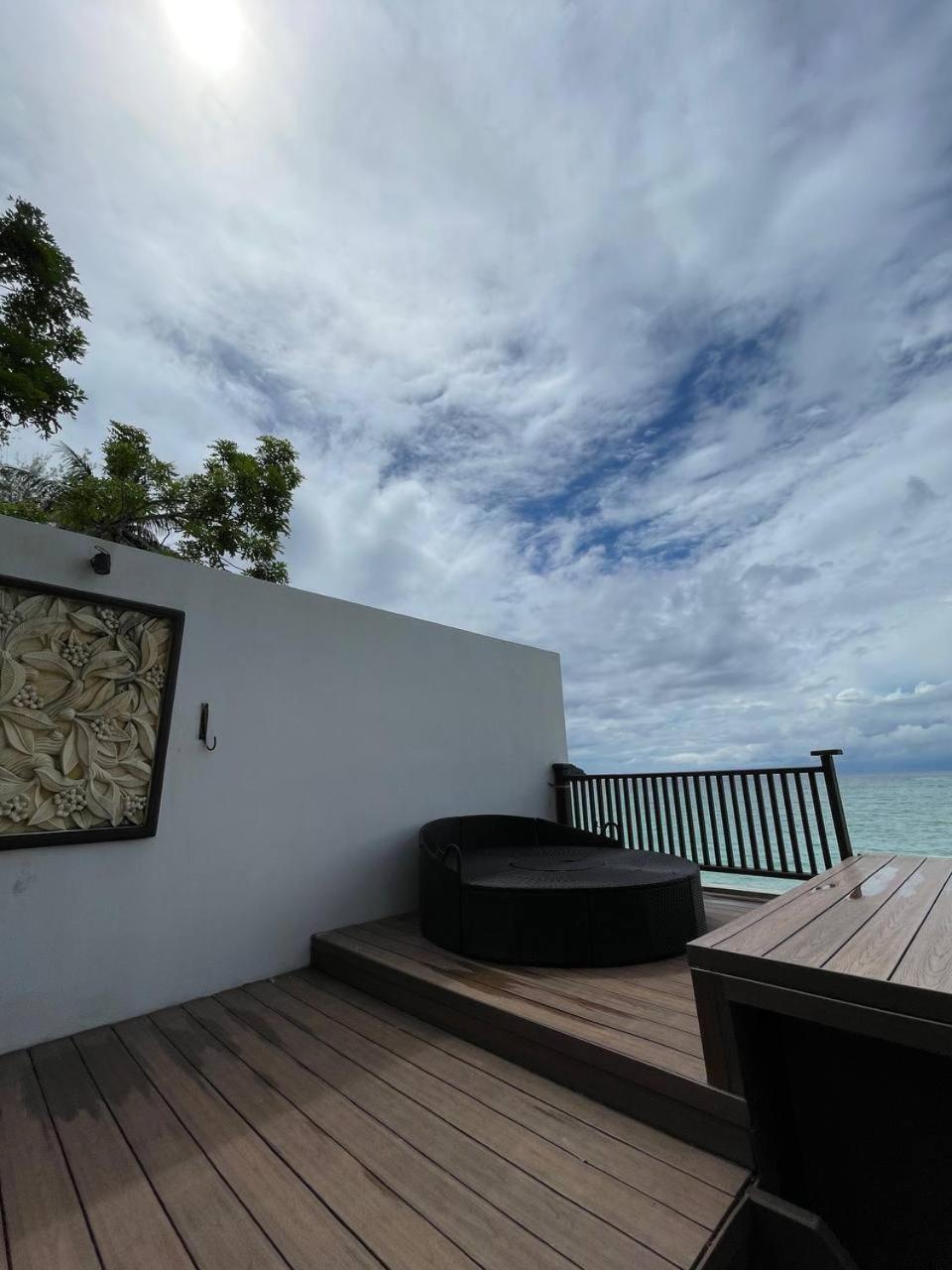 Beach Resort - Arwana Perhentian Besar Kampung Kuala Besut Dış mekan fotoğraf