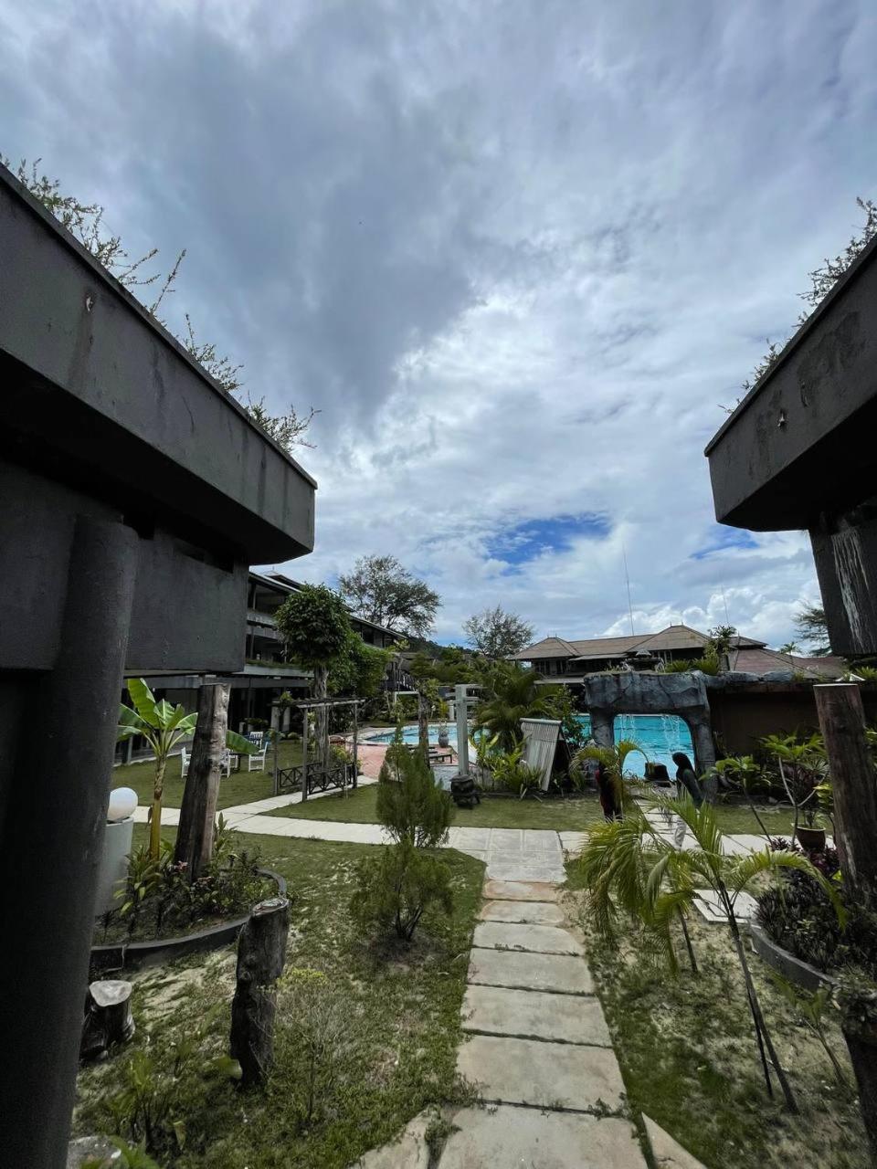 Beach Resort - Arwana Perhentian Besar Kampung Kuala Besut Dış mekan fotoğraf