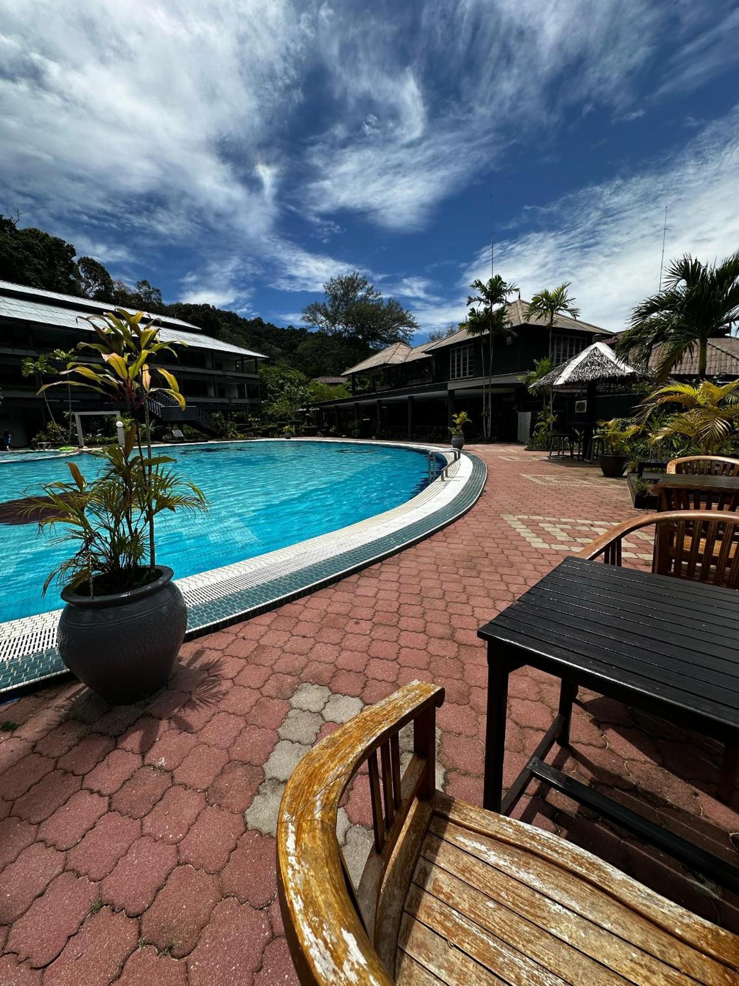 Beach Resort - Arwana Perhentian Besar Kampung Kuala Besut Dış mekan fotoğraf