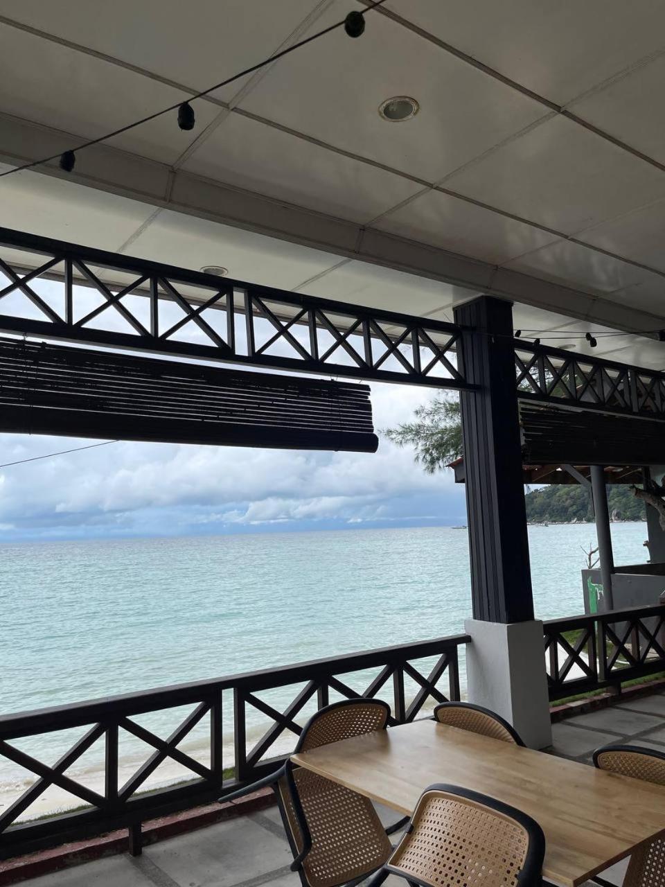 Beach Resort - Arwana Perhentian Besar Kampung Kuala Besut Dış mekan fotoğraf