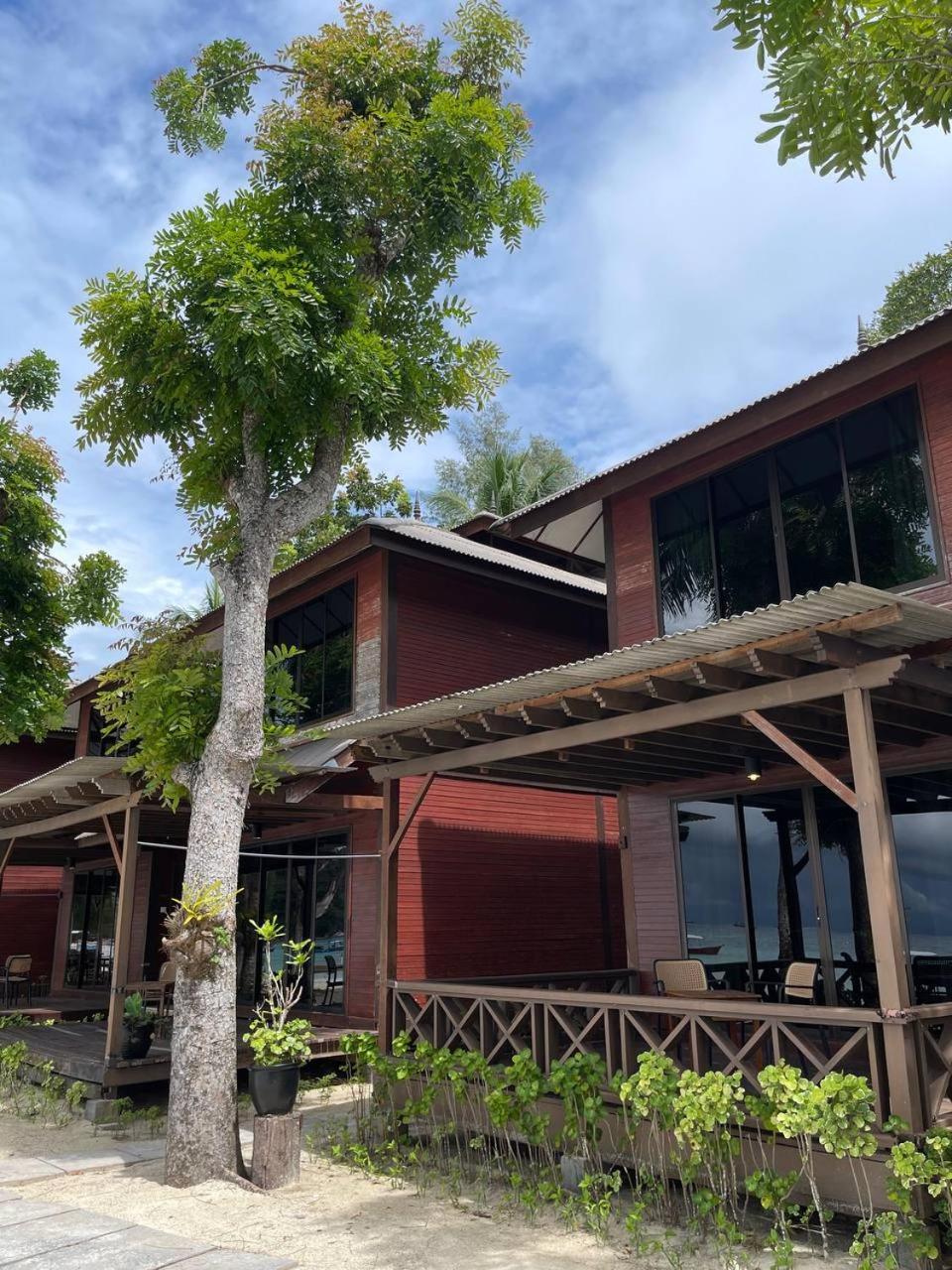 Beach Resort - Arwana Perhentian Besar Kampung Kuala Besut Dış mekan fotoğraf