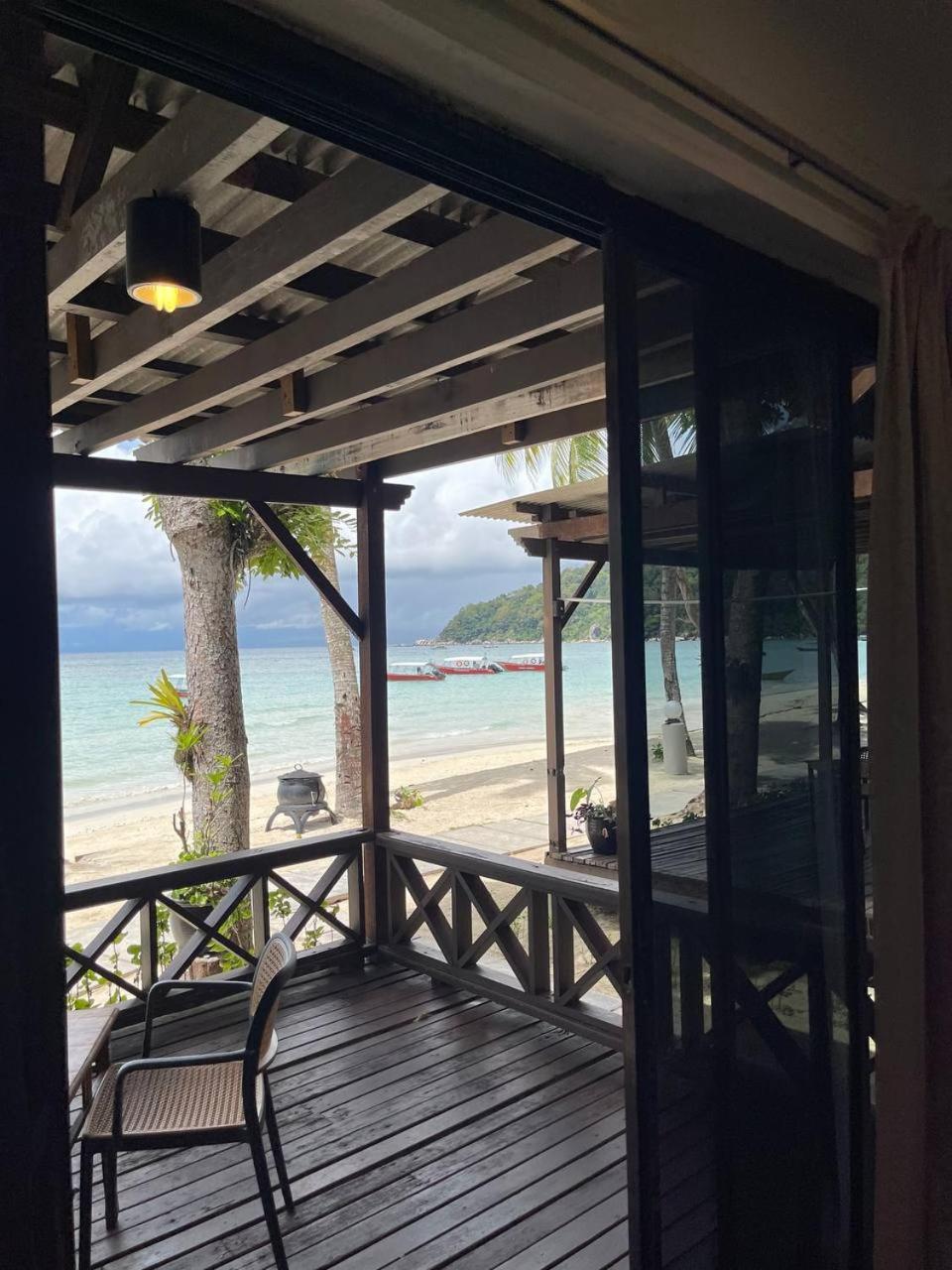 Beach Resort - Arwana Perhentian Besar Kampung Kuala Besut Dış mekan fotoğraf